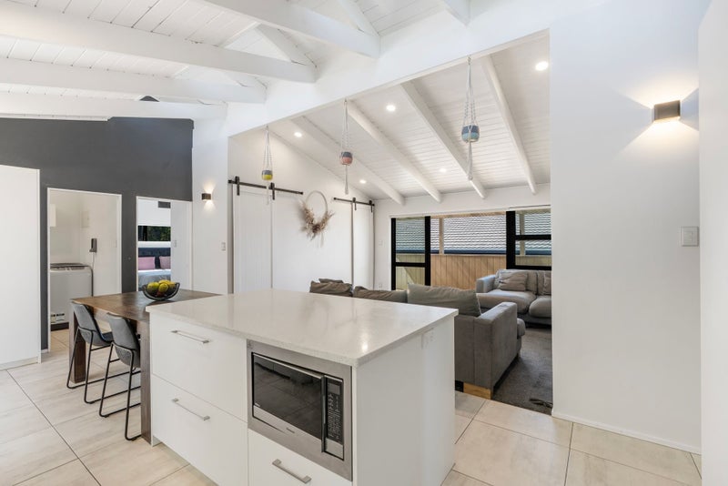 113 Vipond Road, Stanmore Bay, Whangaparaoa - Carousel 2