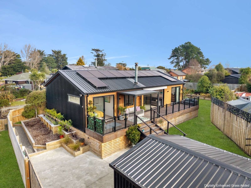 5 Beach Crescent, Waikuku Beach - Carousel 1