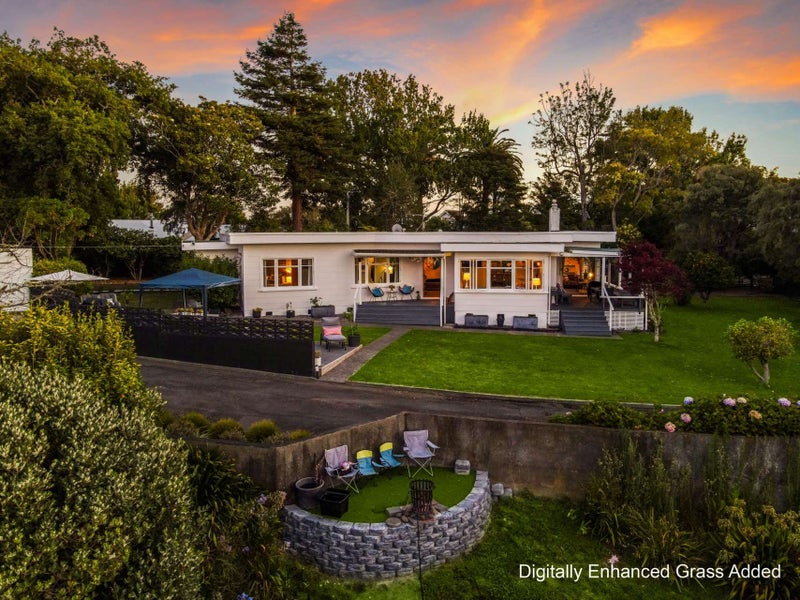 17 Tulloch Street, Saint Johns Hill, Whanganui - Carousel 1