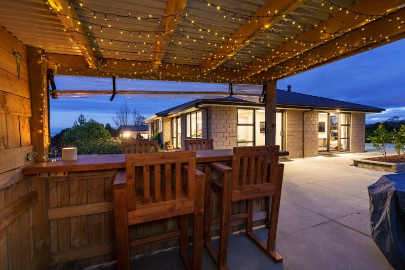 32 Kayforce Road, Ocean View, Dunedin - Carousel 1