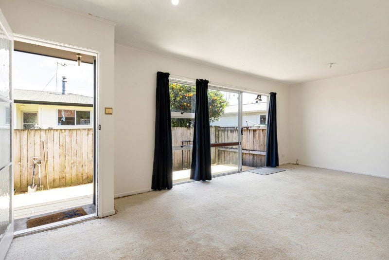 49A Karen Crescent, Dinsdale, Hamilton - Carousel 2