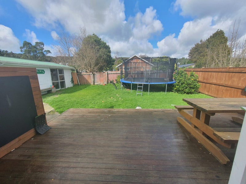 10 Blueberry Grove, Timberlea, Upper Hutt - Carousel 2
