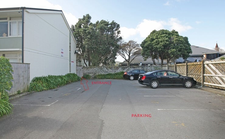 11H Britannia Street, Petone, Lower Hutt - Carousel 9