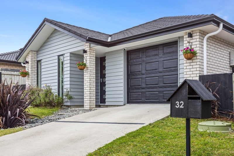 32 Accolage Boulevard, Kumeu - Carousel 1