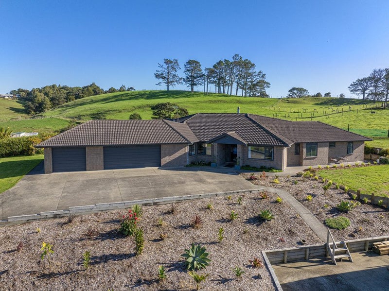 344A Foster Road, Kumeu - Carousel 1