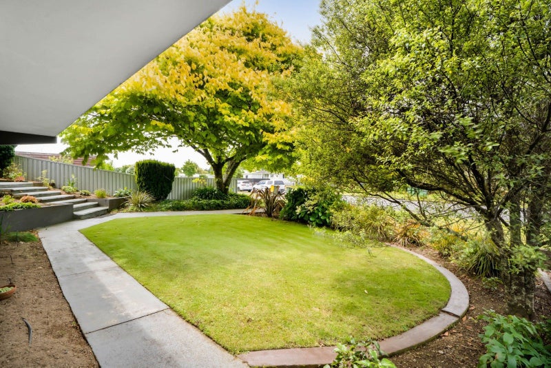 39 Oberon Street, Stratford, Stratford - Carousel 2