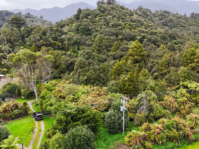 3454 State Highway 6, BARRYTOWN, GREYMOUTH - Carousel 2