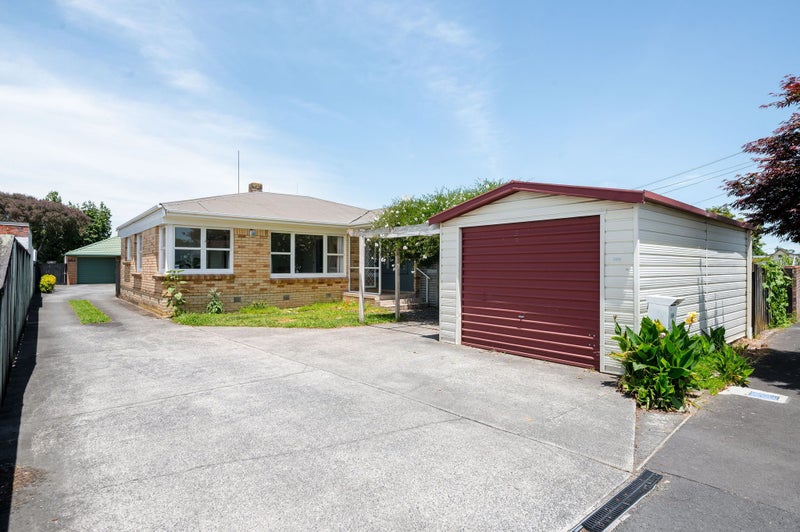58 Vardon Road, St Andrews, Hamilton - Carousel 1
