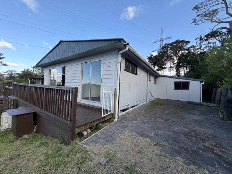116 The Avenue, Lucas Heights, Auckland - Carousel 2