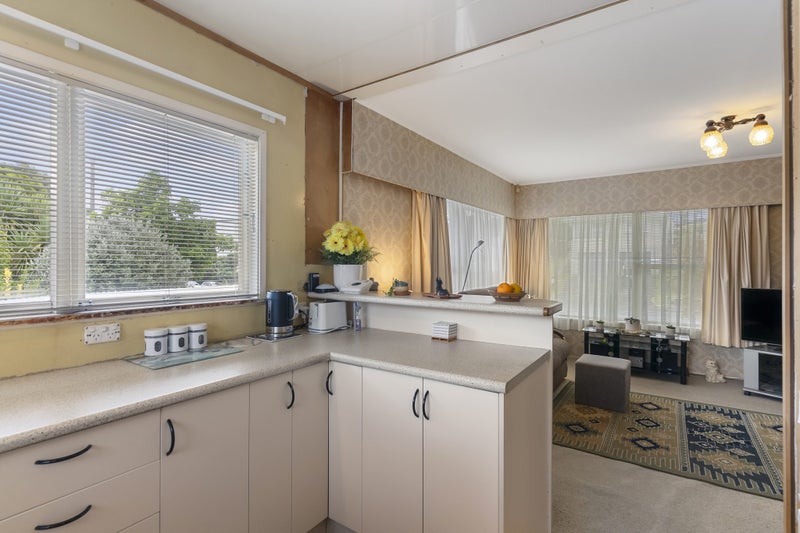 2/44 Diana Drive, Glenfield, Auckland - Carousel 2