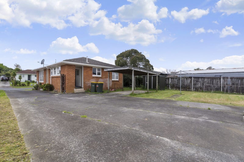 27 Chingford Close, Mangere, Auckland - Carousel 2