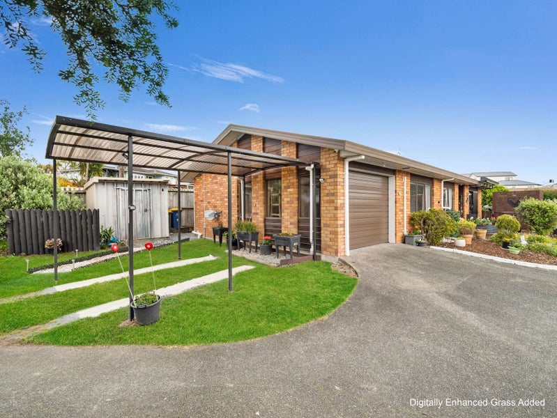 42 Bodi Place, Te Atatu South, Auckland - Carousel 2