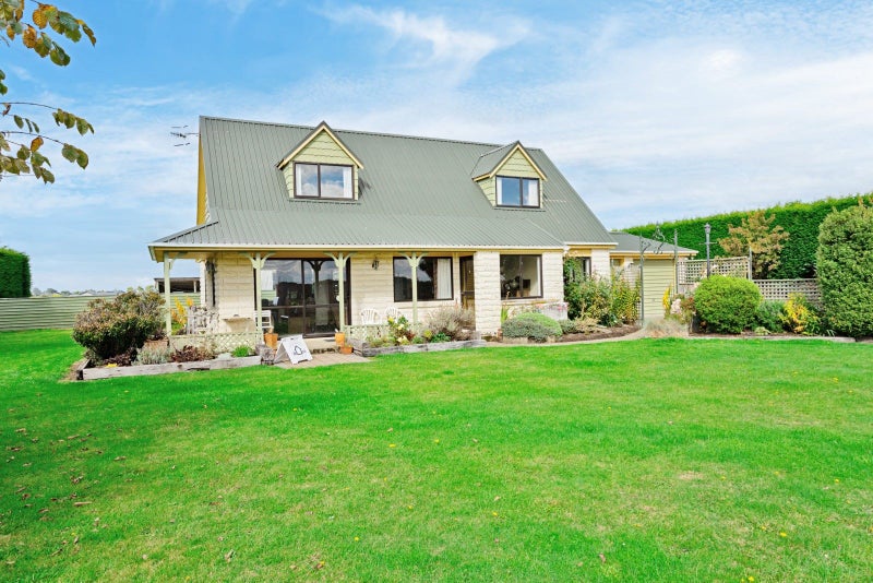 290 West Plains School Road, West Plains - Carousel 1