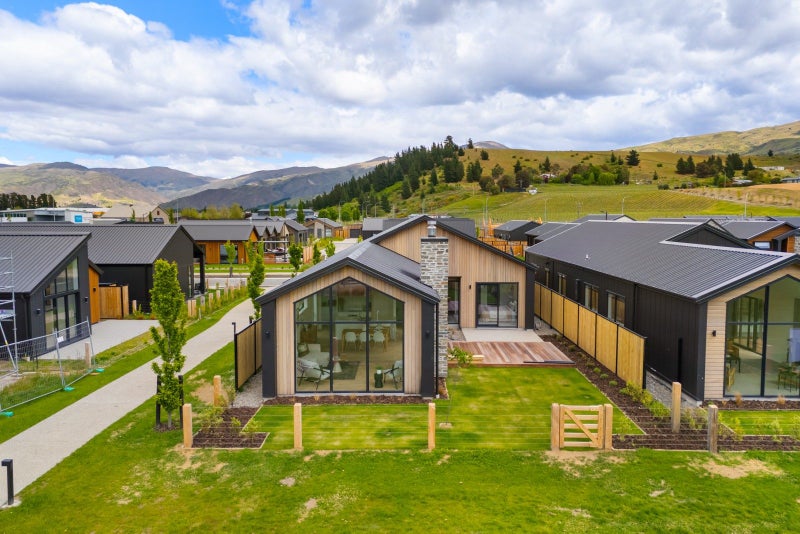 119 Wooing Tree Avenue, Cromwell, Cromwell - Carousel 1