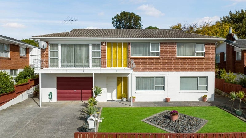 39 Kirby Street, Glendene, Auckland - Carousel 1