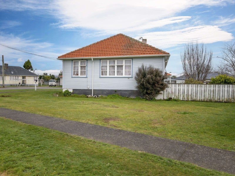 25 Goldsmith Crescent, Levin, Levin - Carousel 10