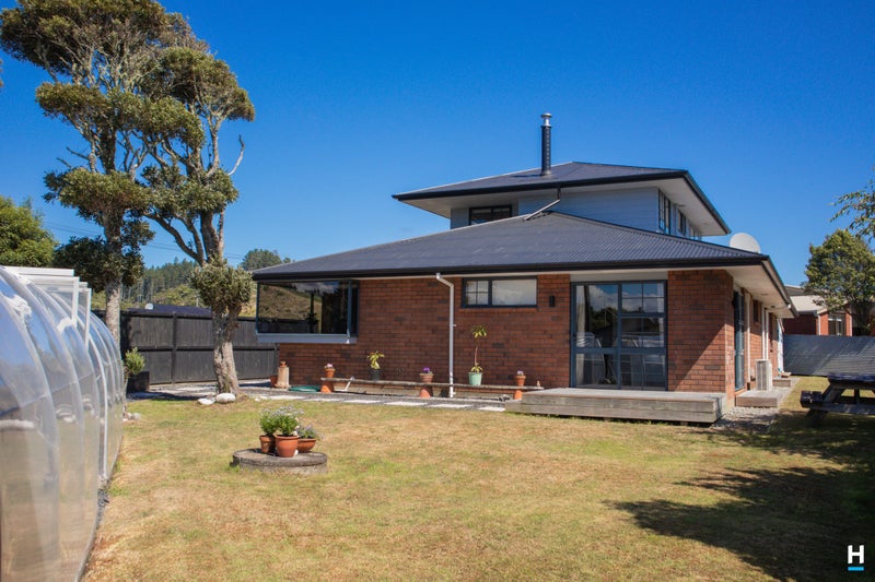16 Clough Road, Paroa, Greymouth - Carousel 1