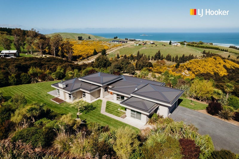 28 Kayforce Road, Ocean View, Dunedin - Carousel 1