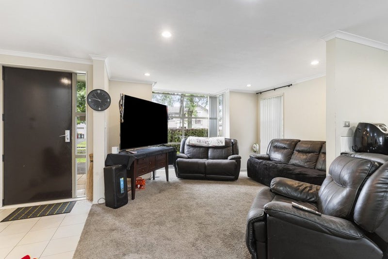 71 Bruce Pulman Drive, Takanini, Auckland - Carousel 2