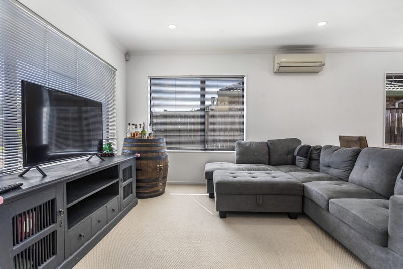 25F Youngs Road, Papakura, Papakura - Carousel 2