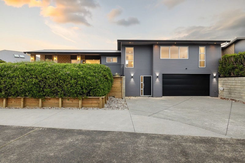 8 Amaril Lane, Flagstaff, Hamilton - Carousel 1