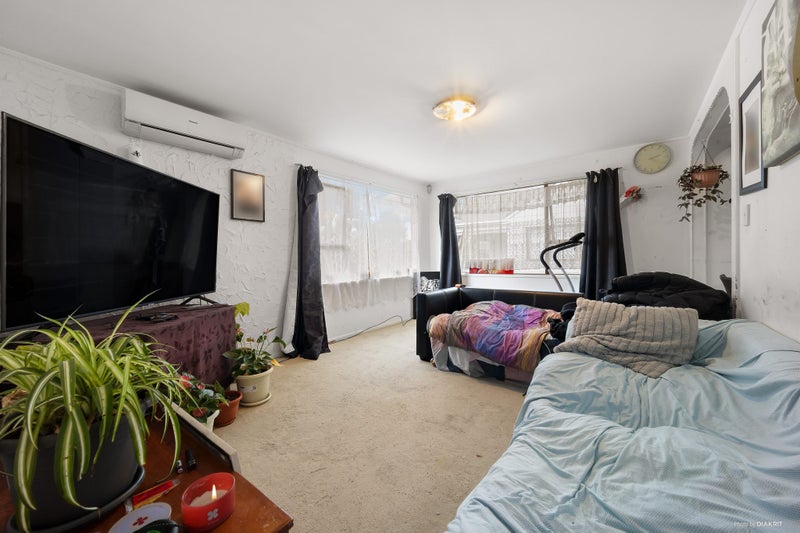14 Virgo Place, Glen Eden, Auckland - Carousel 2