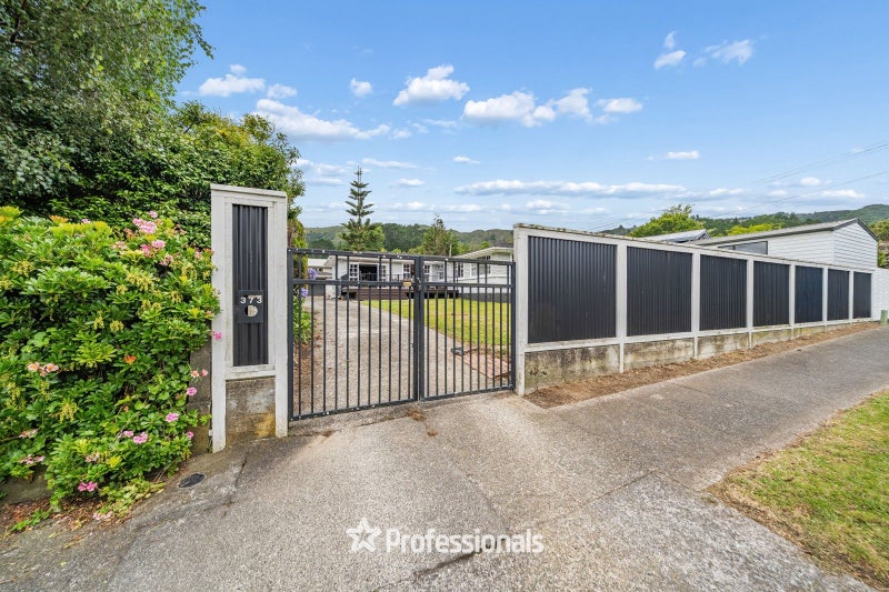 373 Stokes Valley Road, Stokes Valley, Lower Hutt - Carousel 1