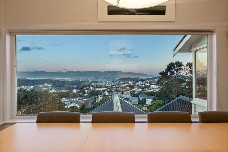 52 Karepa Street, Brooklyn, Wellington - Carousel 2