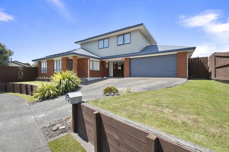 8 Sunshine Place, Kelvin Grove, Palmerston North - Carousel 1