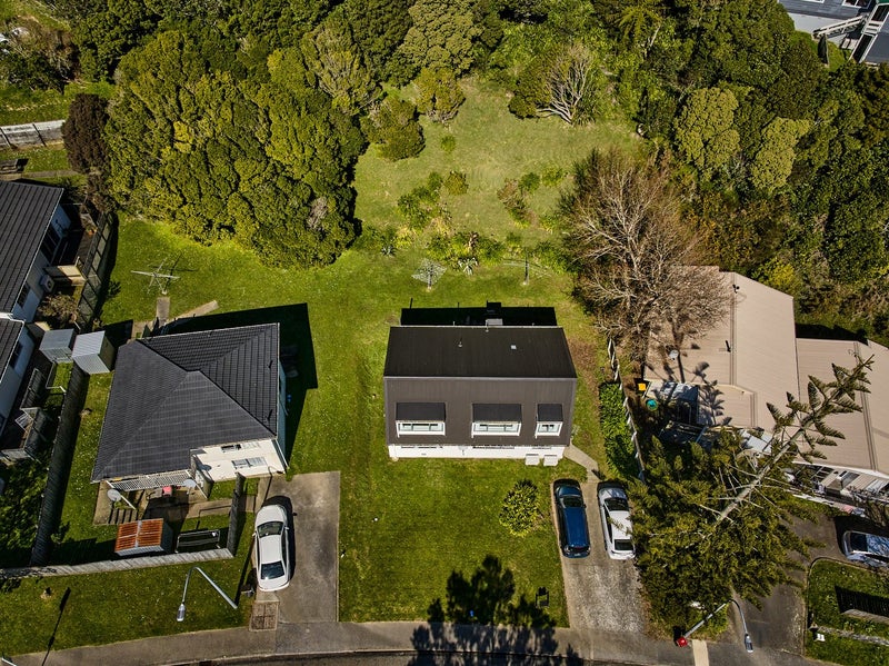 93 Stewart Drive, Newlands, Wellington - Carousel 15