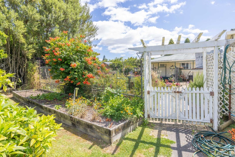 6 Button Lane, Taupiri, Taupiri - Carousel 28