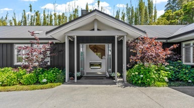 38 Awanui Crescent, Matakana, Auckland - Carousel 1