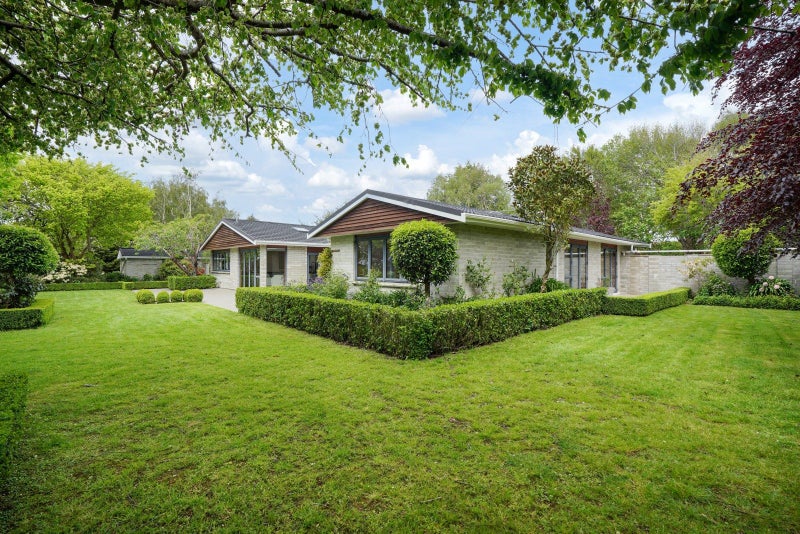 100 Leonard Road, West Plains, Invercargill - Carousel 2