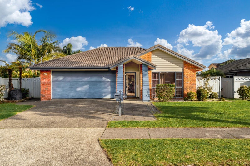 16 Turnberry Drive, Wattle Downs, Auckland - Carousel 1