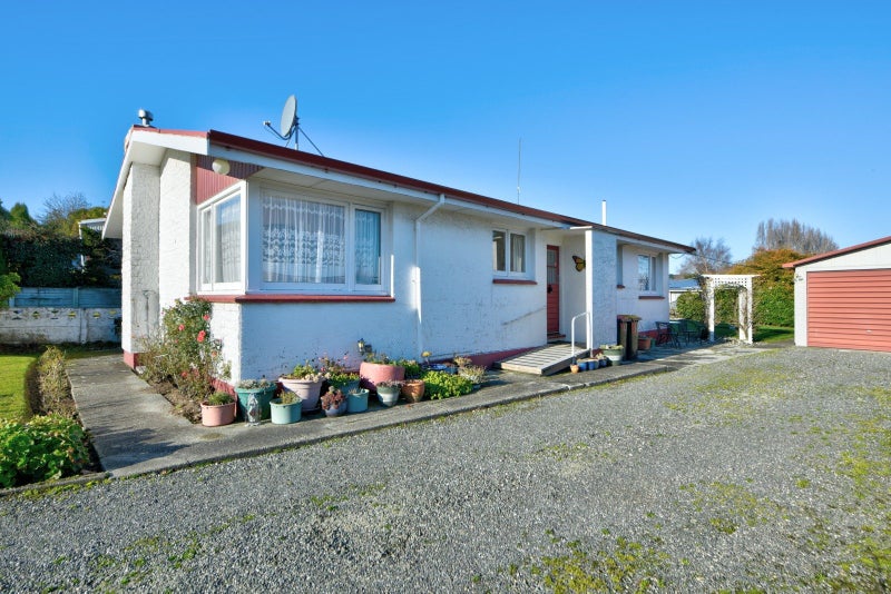 2 Kiwi Street, East Gore, Gore - Carousel 15
