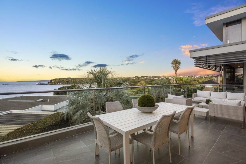 10 Okahu Street, Orakei, Auckland - Carousel 2