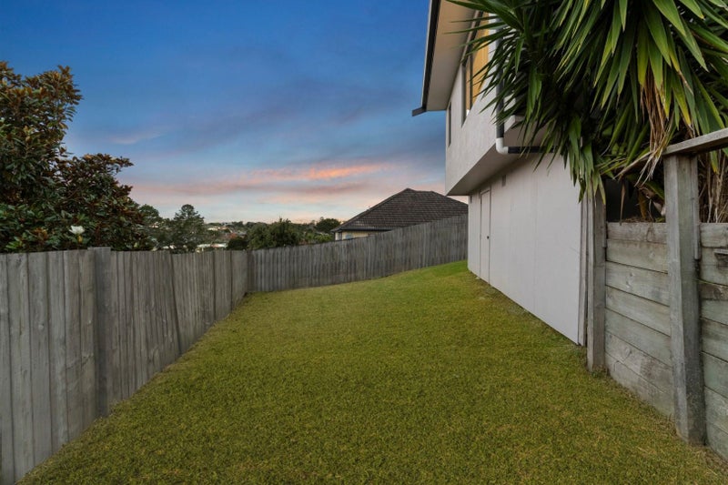 11 Trotting Terrace, Fairview Heights, Auckland - Carousel 10
