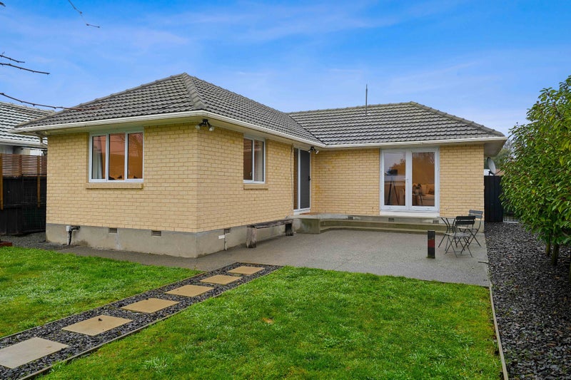 1/18 Awatea Road, Hornby, Christchurch - Carousel 2