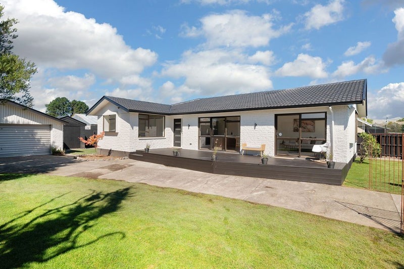 4 Kuaka Crescent, Bromley, Christchurch - Carousel 1