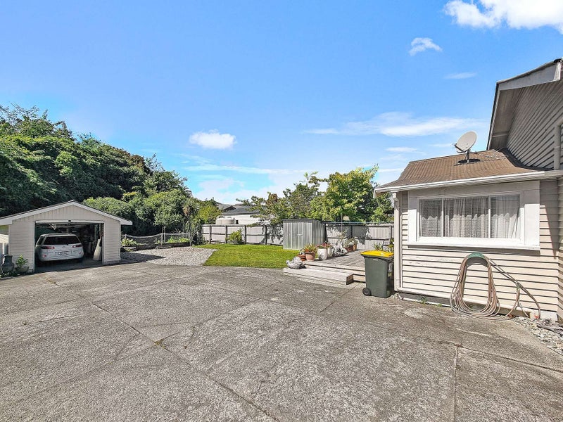 188 Stafford Street, Hokitika - Carousel 22