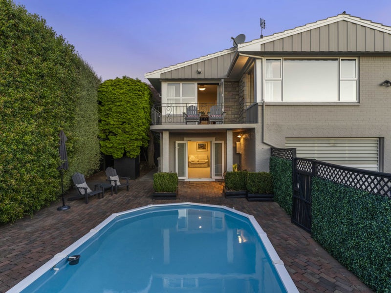 1 Coates Road, Cockle Bay, Auckland - Carousel 1