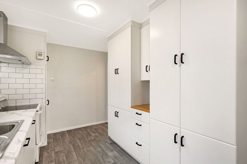 4 Bright Crescent, Maraenui, Napier - Carousel 2