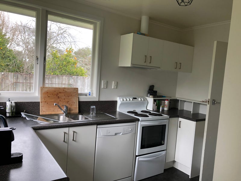 8 Eucalyptus Place, Chartwell, Hamilton - Carousel 2