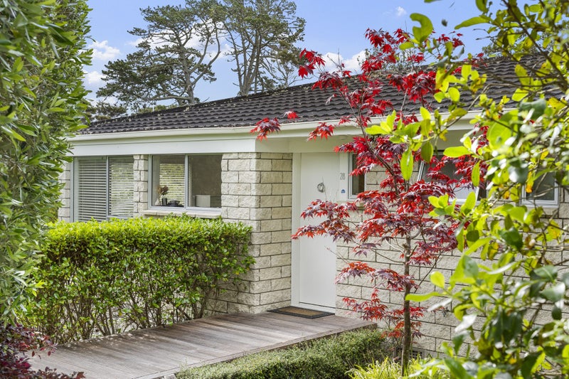 1/21 Capilano Place, Glenfield, Auckland - Carousel 1