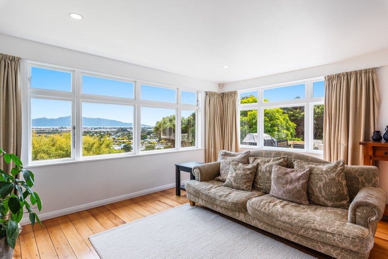 16 Tongariro Street, Paraparaumu, Paraparaumu - Carousel 1