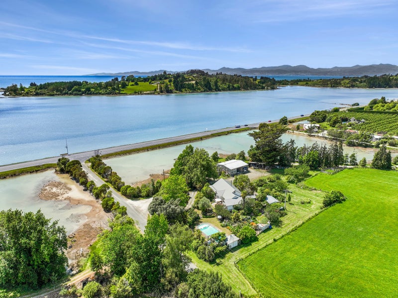 11 Weka Road, Tasman, Upper Moutere - Carousel 16