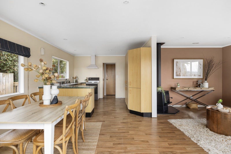 23B Philomel Crest, Welcome Bay, Tauranga - Carousel 1