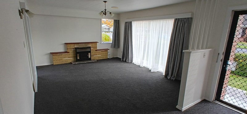 2A Gower Street, Silverstream, Upper Hutt - Carousel 2