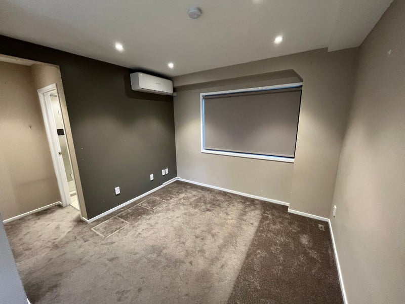 71 Edgewater Drive, Pakuranga, Auckland - Carousel 2