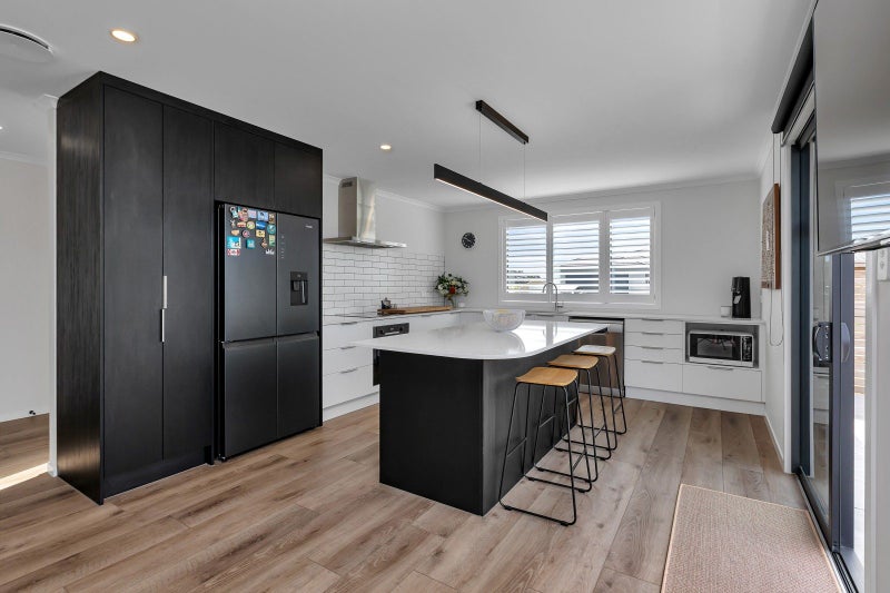 25 Taurangawaka Road, One Tree Point, Whangārei - Carousel 2